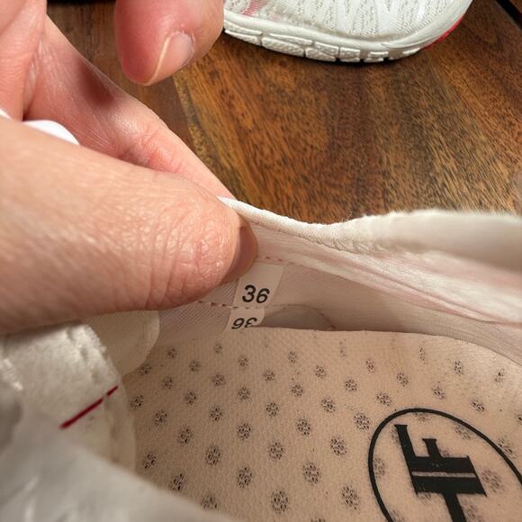 HF Barefoot Water Shoes White Red Minimalist Aqua Swim Surf Shoes Quick Dry SZ36 - Picture 11 of 13